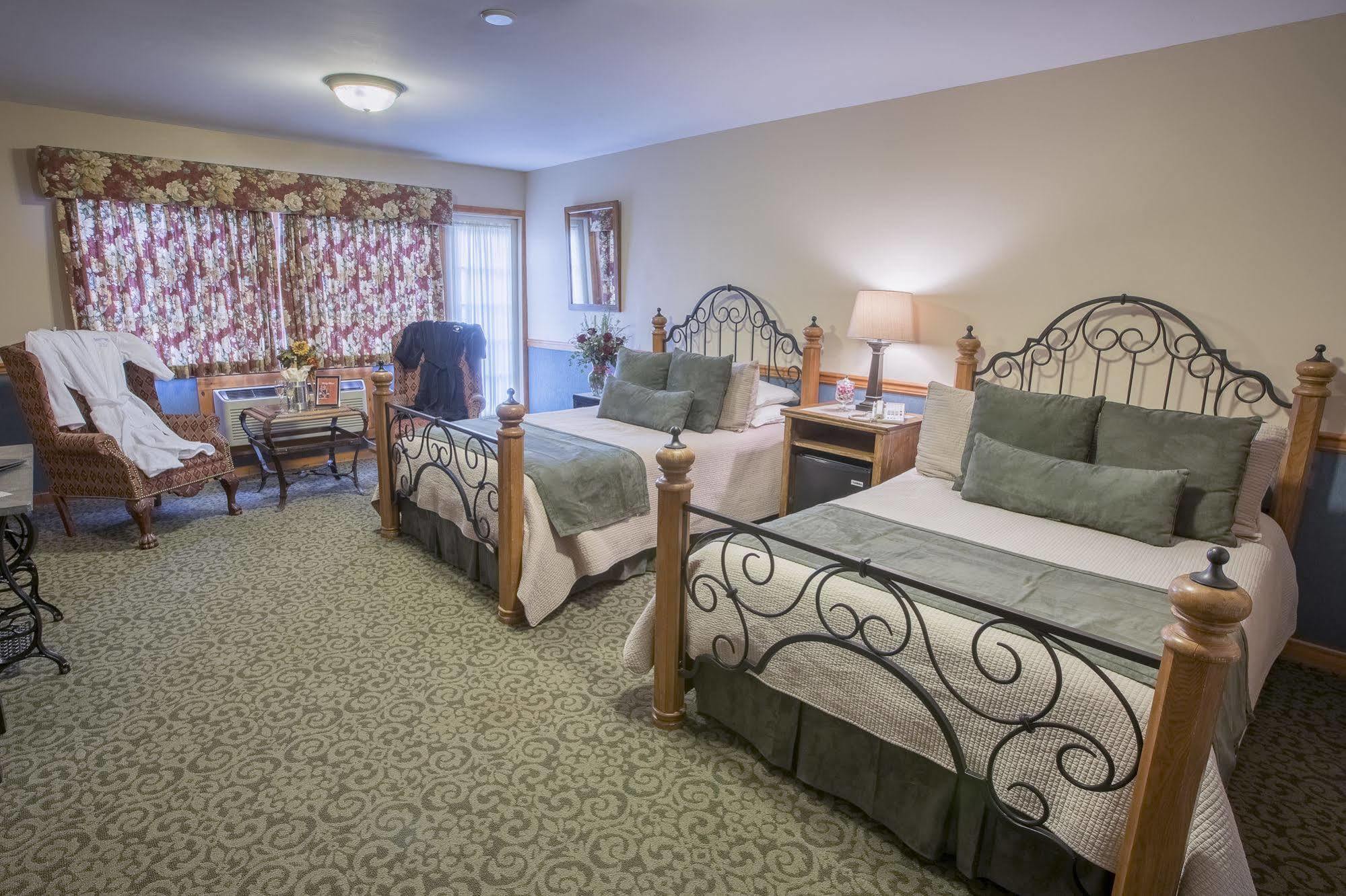 Stroudsmoor Country Inn Страудсберг Экстерьер фото