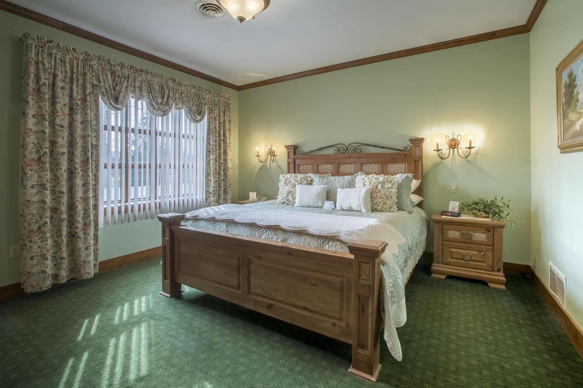 Stroudsmoor Country Inn Страудсберг Экстерьер фото